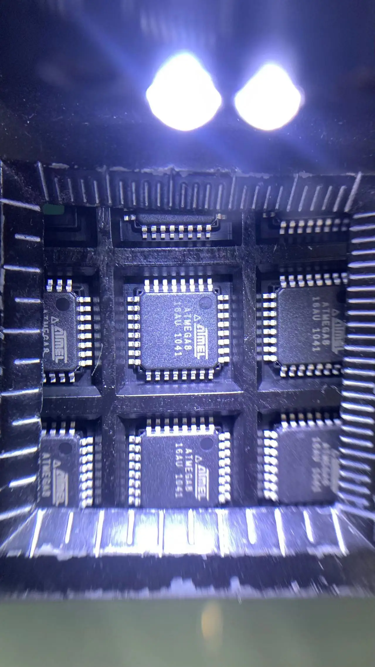 1 adet / / GRUP ATMEGA8 - 16AU ATMEGA8 TQFP - 32 8-bit mikrodenetleyici mikrodenetleyici 100 % Yeni Orijinal