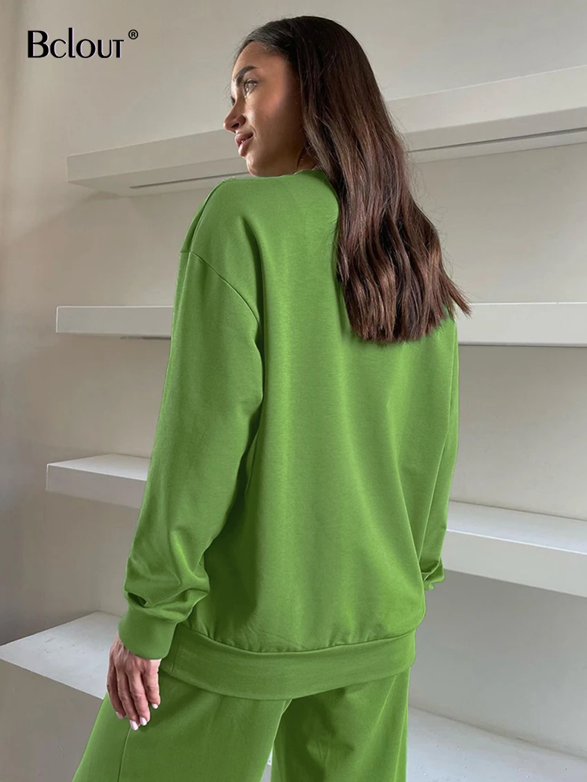 Bclout Moda Yeşil Uzun Pantolon Setleri 2 Parça Kadın Sokak O-boyun Pilili Gevşek Hoodies Sonbahar Pilili Geniş Bacak Pantolon Takım Elbise 2023