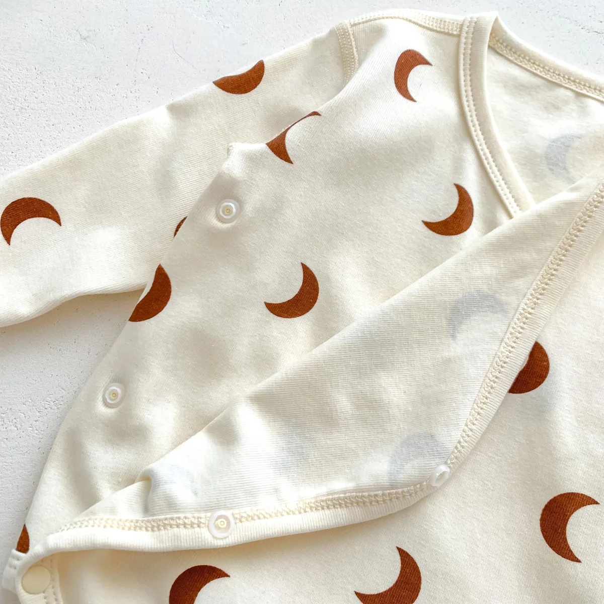 2023 Sonbahar Yenidoğan Bebek Bodysuit Sevimli Ay Bebek Erkek Uzun Kollu Tulum Şapka İle Pamuk Kıyafetler Toddler Kız Elbise